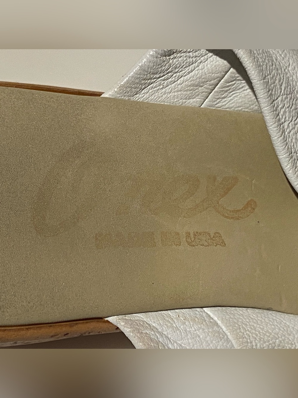 ONEX White Wedge Thong Sandals with Rhinestone Accent, Size 7 - Picture 6 of 8
